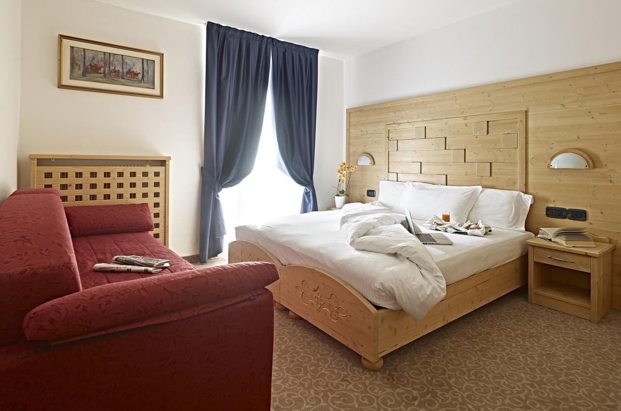 Hotel Europa Madonna Esterno foto